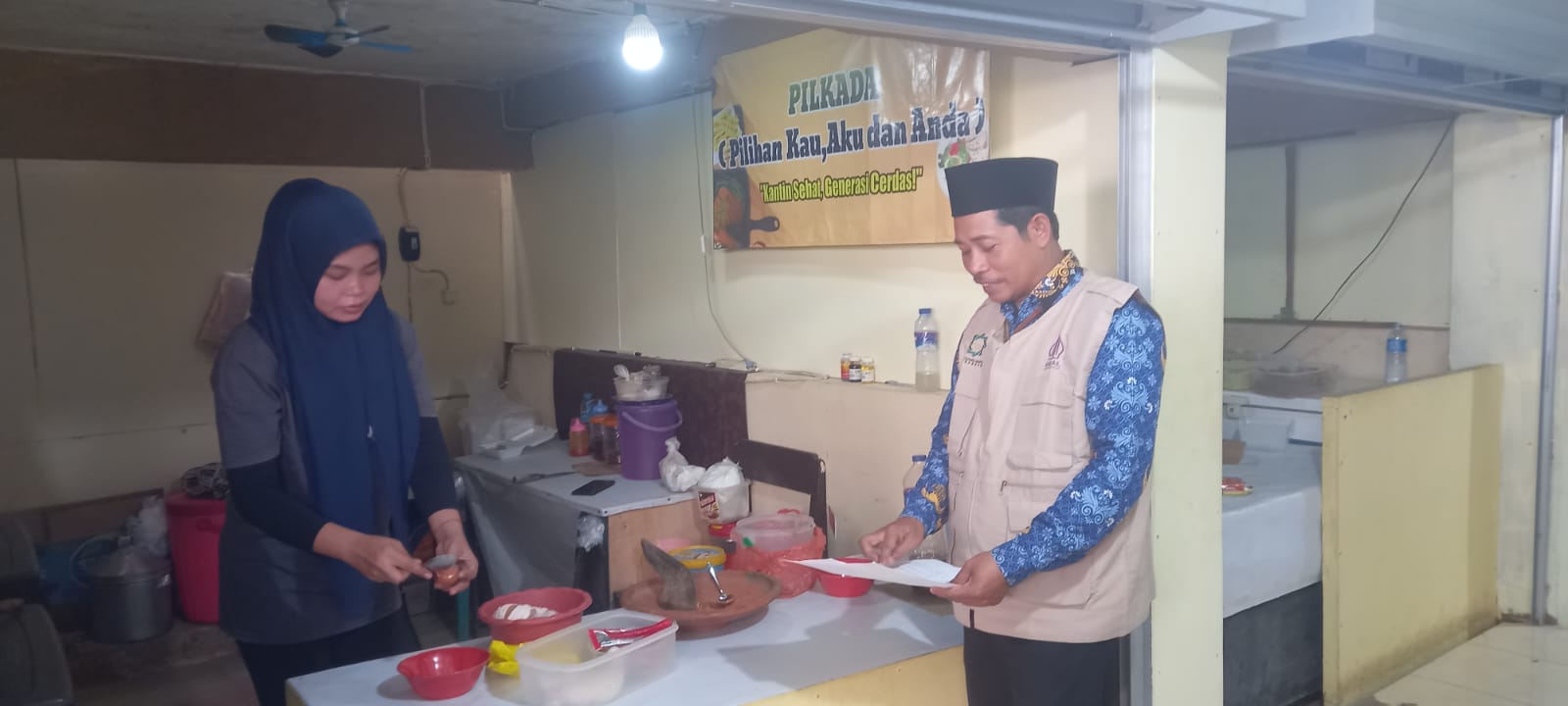 SMAN 2 Sumenep Laksanakan Penilaian Label Halal Kantin untuk Transparansi Makanan dan Minuman